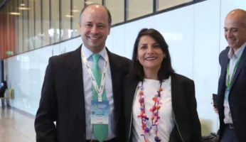 Acercamiento Entre Contradictores La Ministra Irene Velez Y El Presidente De La Asociacion De Petroleos